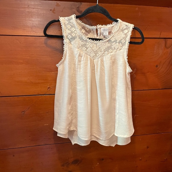Style & Co. Tops - 🐞Woman’s ecru cotton and lace sleeveless top PS
